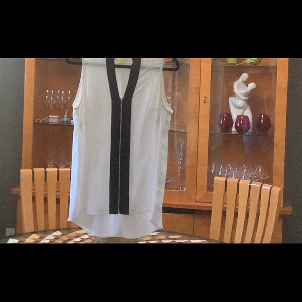 Designer Frank Lyman dressy top pair w flowing black pants cocktail party ready